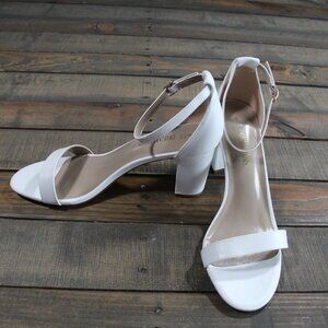 Women's Chunky Heel Faux Leather Pump Size 9